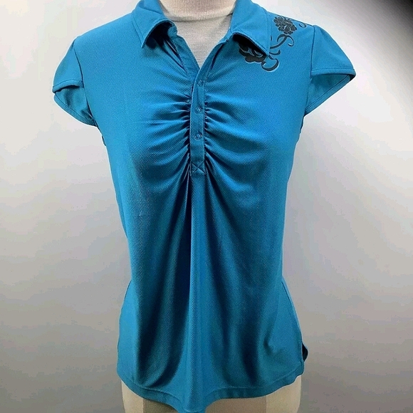 🎀CLEARANCE🎉 ATHLETA sporty aqua snap up top. Retro excellent. - Picture 4 of 7